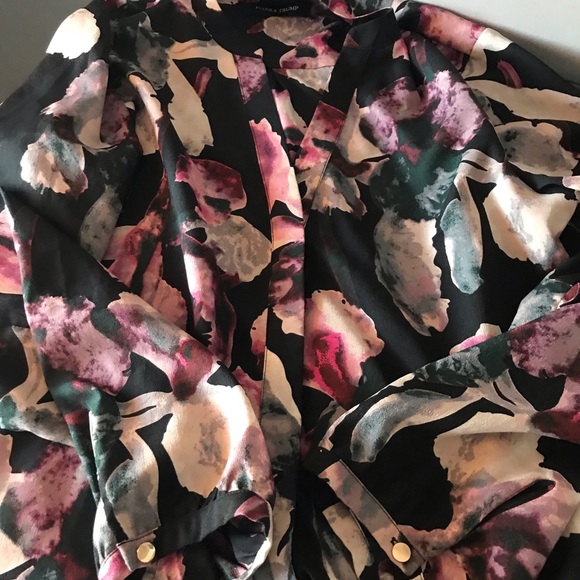 Floral blouse - Picture 2 of 4